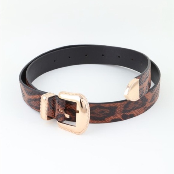 Gold Buckle Leopard Belt